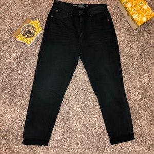 American Eagle Black Mom Jeans